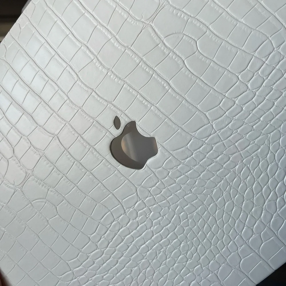 MacBook Case White Aligator